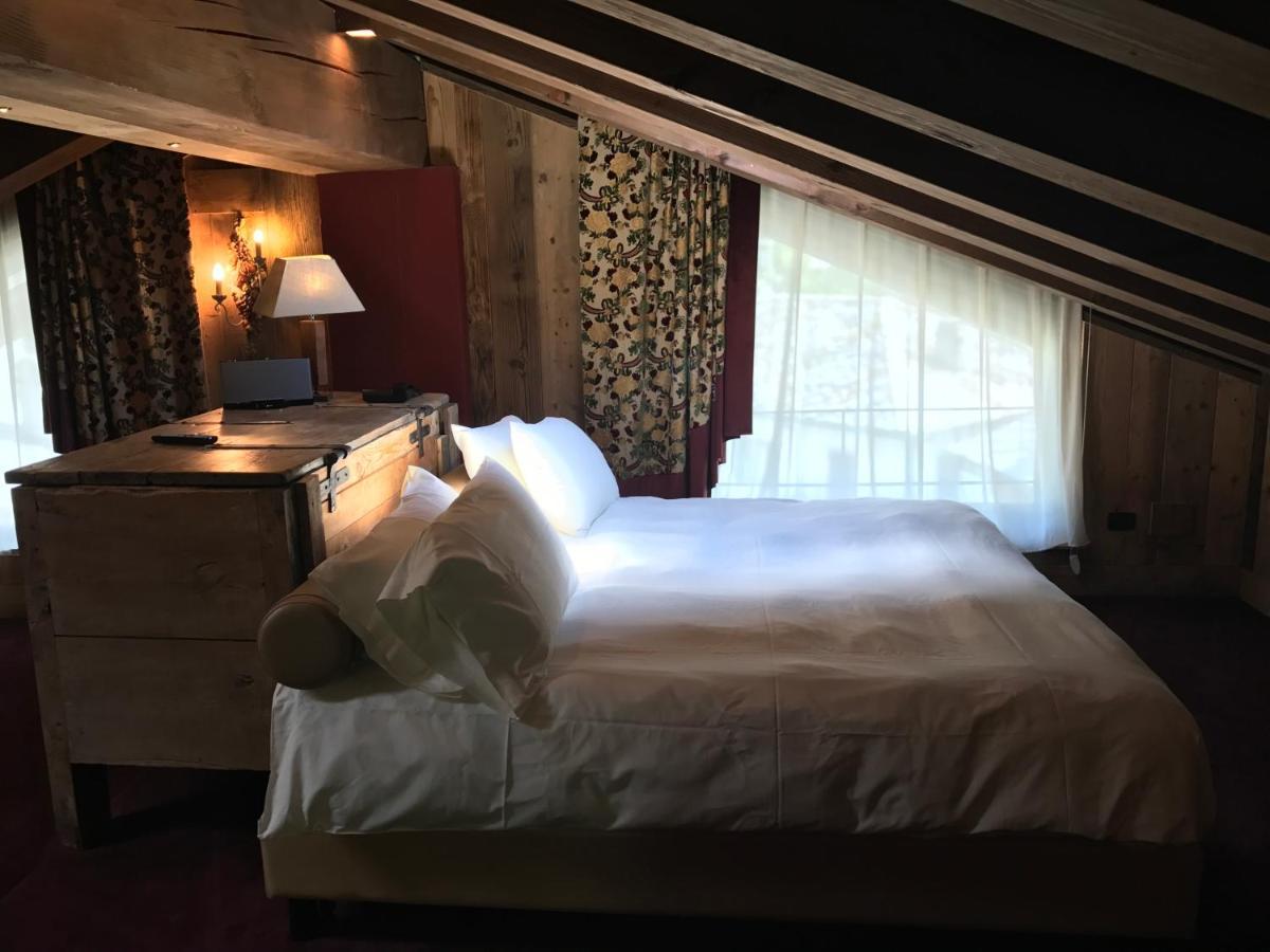Relais Du Chateau Blanc La Thuile Exterior photo