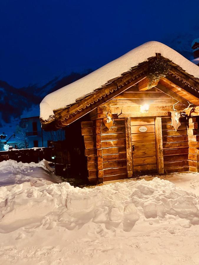 Relais Du Chateau Blanc La Thuile Exterior photo